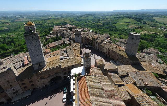 (13) San Gimignano - View East from the Torre Grossa.jpg